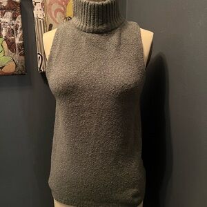 Express sleeveless turtleneck Sweater Green Medium NEW NWT